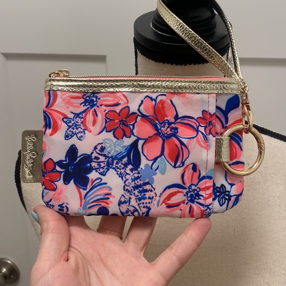 NWOT Lilly Pulitzer Wristlet - Picture 1 of 4